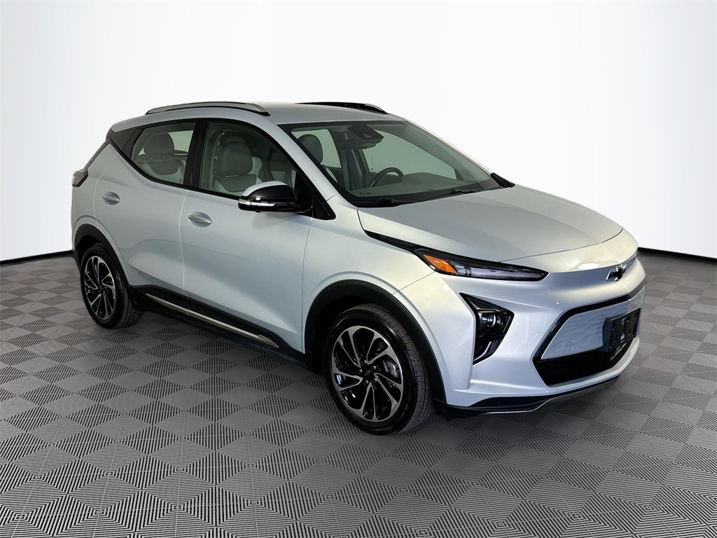 Vehicle image 4 of 33