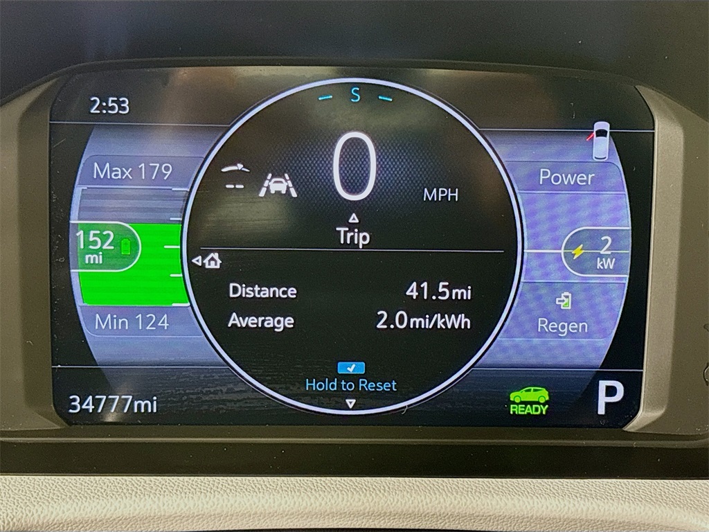 Vehicle image 21 of 33
