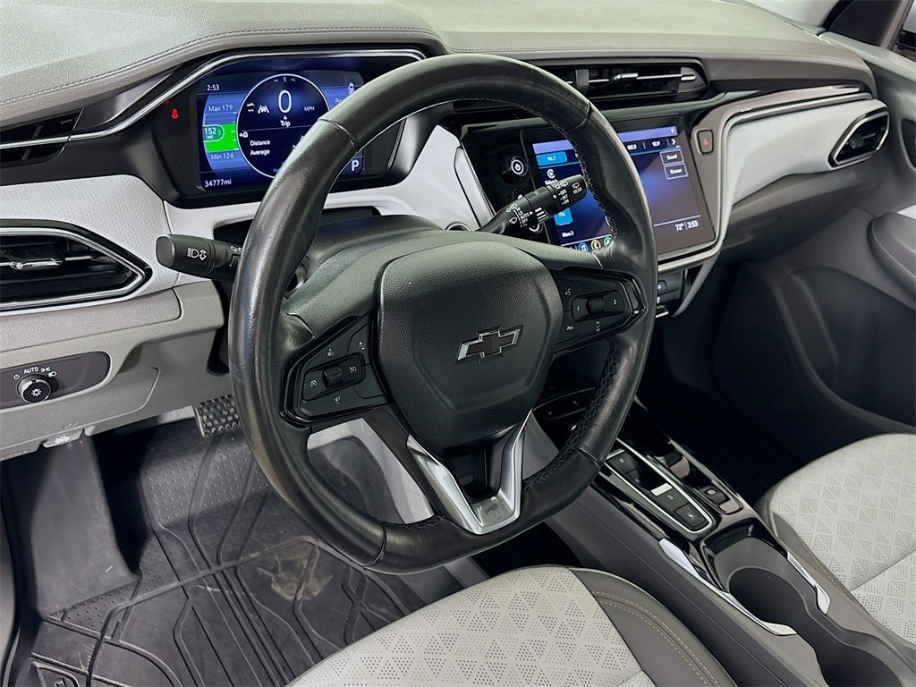Vehicle image 18 of 33