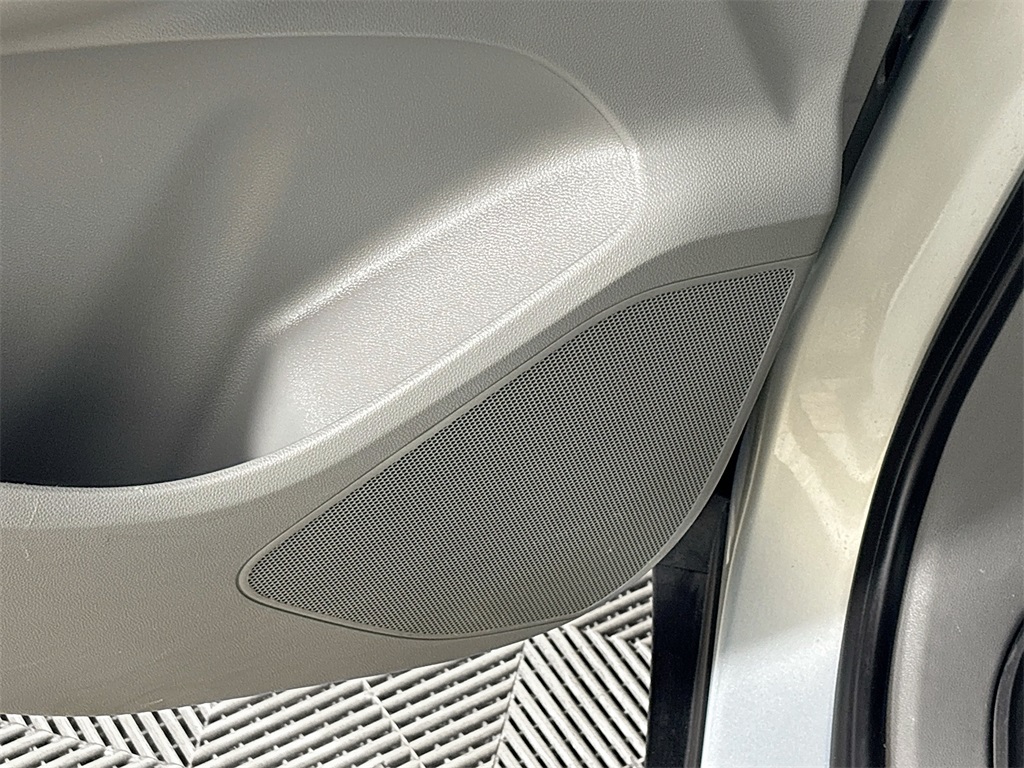 Vehicle image 33 of 33