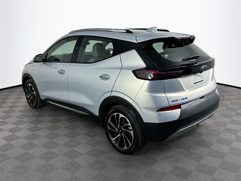 Vehicle image 7 of 33