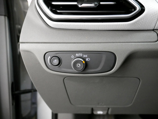 Vehicle image 16 of 41