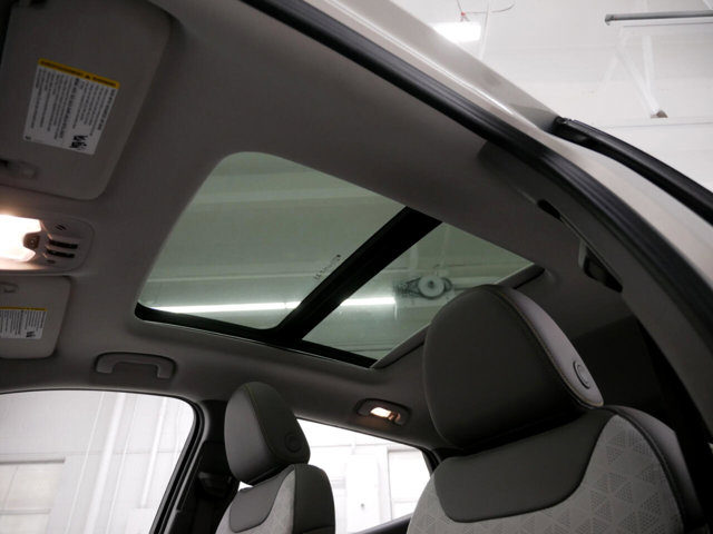 Vehicle image 24 of 41