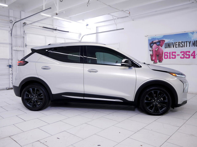 Vehicle image 4 of 41