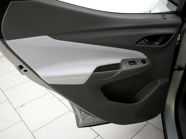 Vehicle image 27 of 41