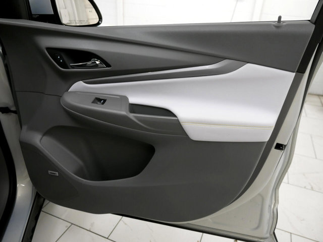 Vehicle image 35 of 41
