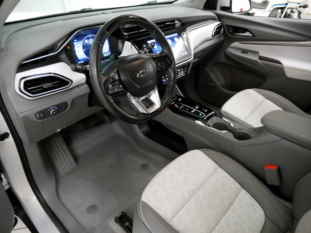 Vehicle image 13 of 41