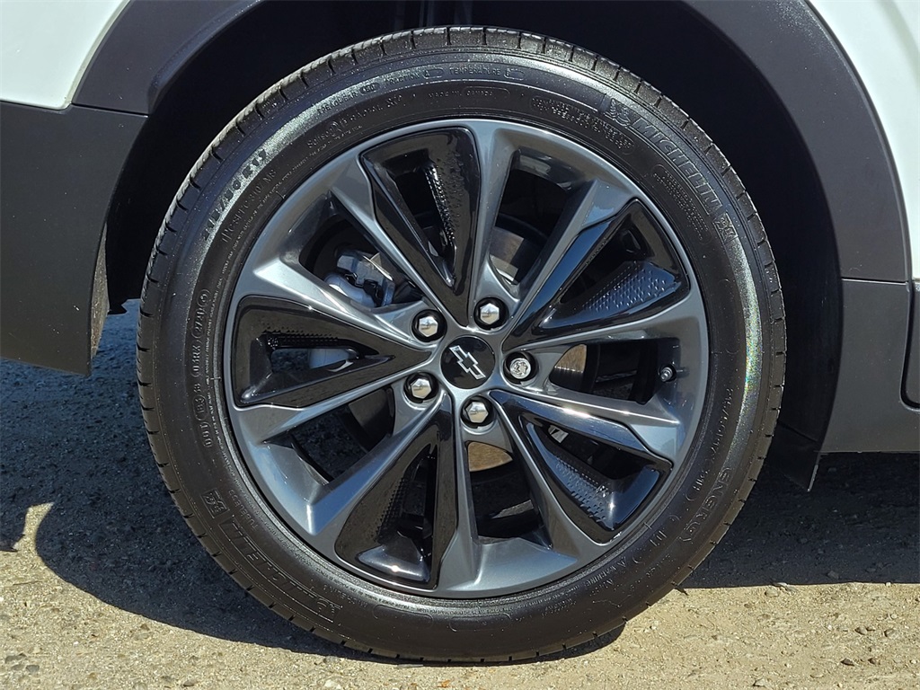 Vehicle image 13 of 34