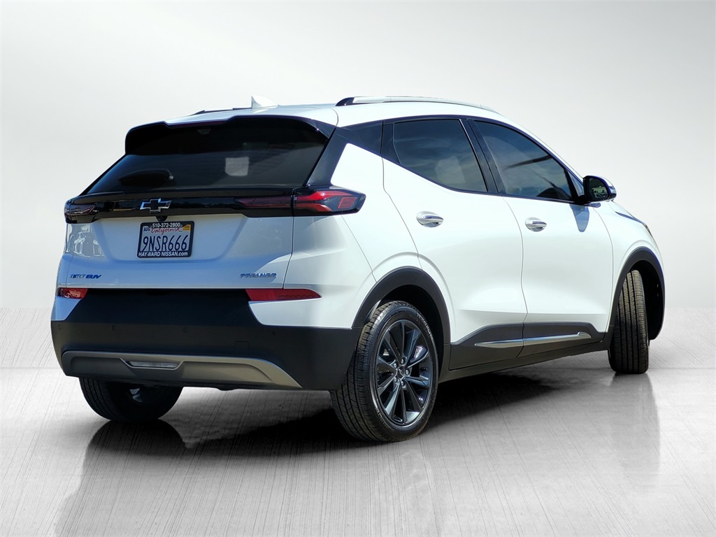 Vehicle image 5 of 34