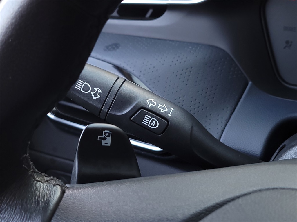 Vehicle image 29 of 34