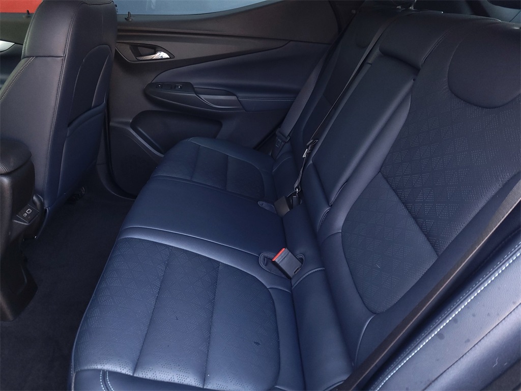 Vehicle image 18 of 34