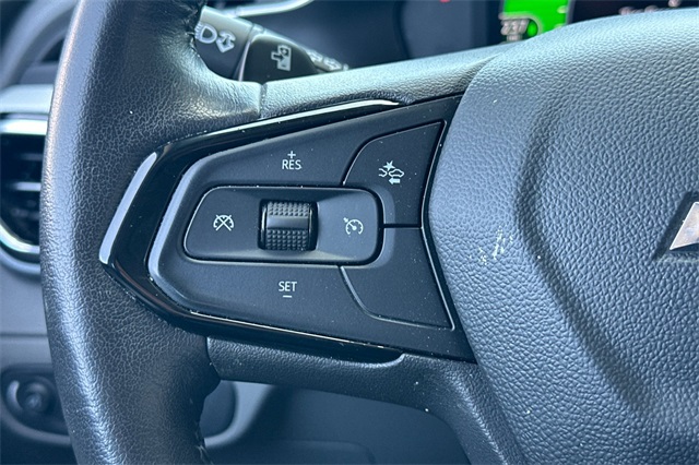 Vehicle image 37 of 48