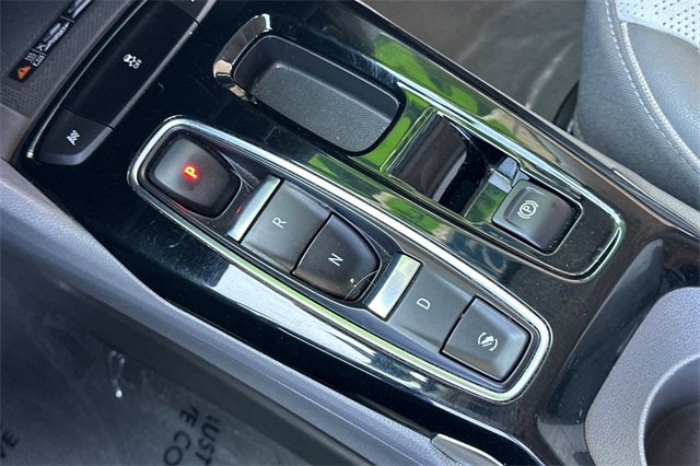 Vehicle image 39 of 48