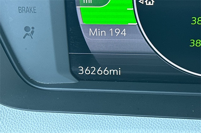 Vehicle image 22 of 48