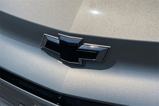 Vehicle image 38 of 48