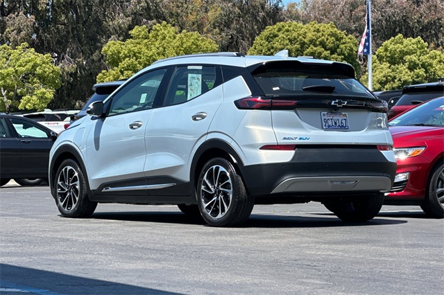 Vehicle image 6 of 48