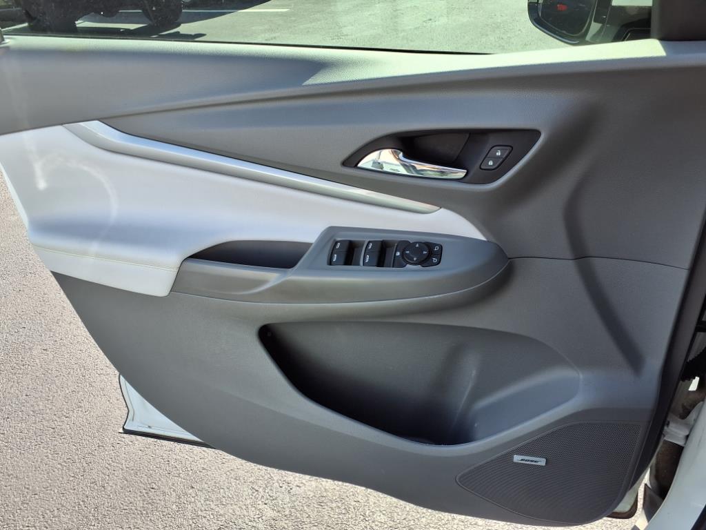 Vehicle image 19 of 40