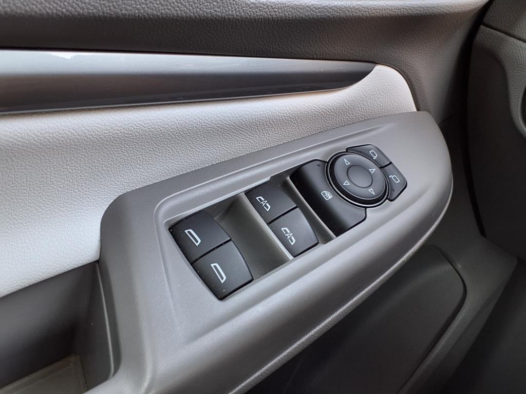 Vehicle image 20 of 40