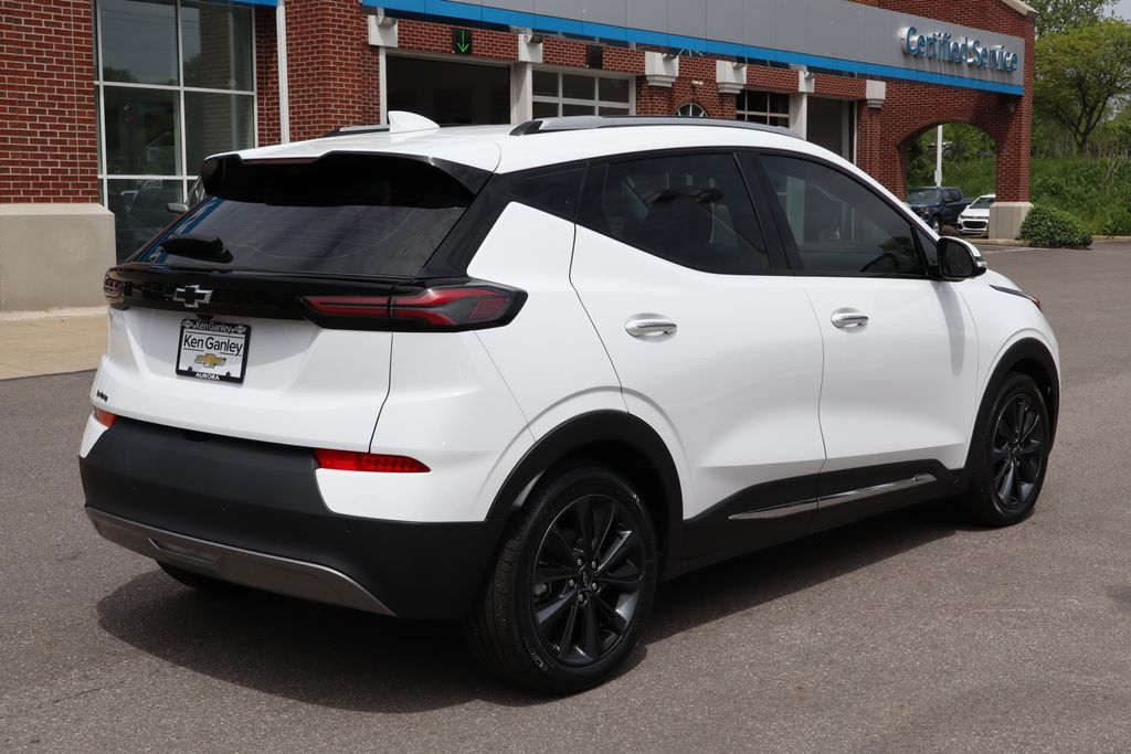 Vehicle image 5 of 49