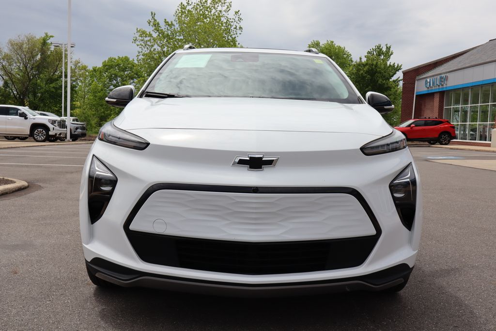 Vehicle image 2 of 49