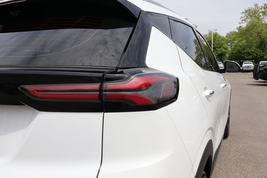 Vehicle image 37 of 49