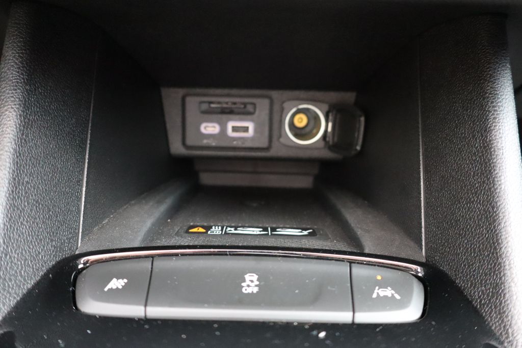 Vehicle image 29 of 49