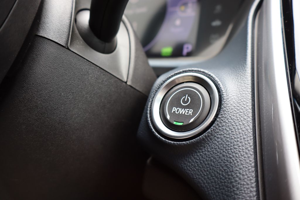 Vehicle image 23 of 49