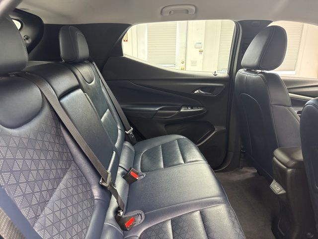 Vehicle image 6 of 31
