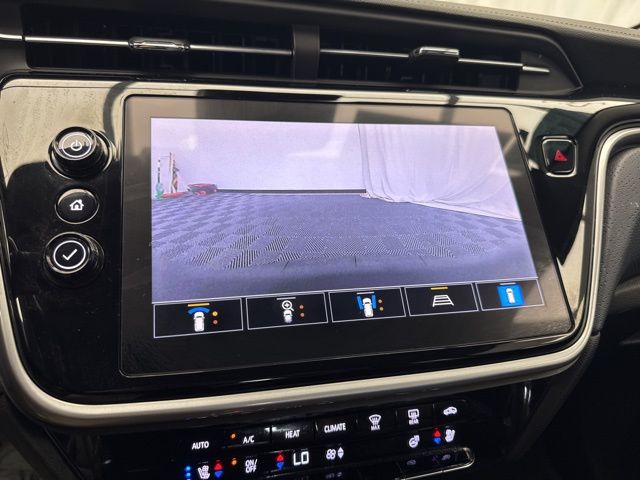 Vehicle image 16 of 31