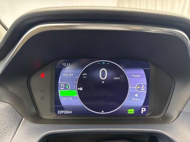 Vehicle image 13 of 31