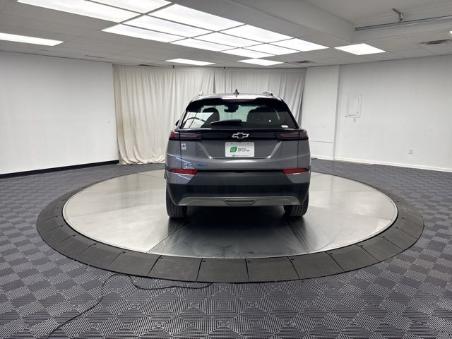 Vehicle image 4 of 31