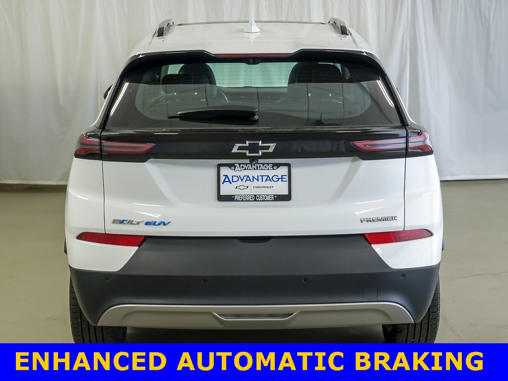 Vehicle image 5 of 24