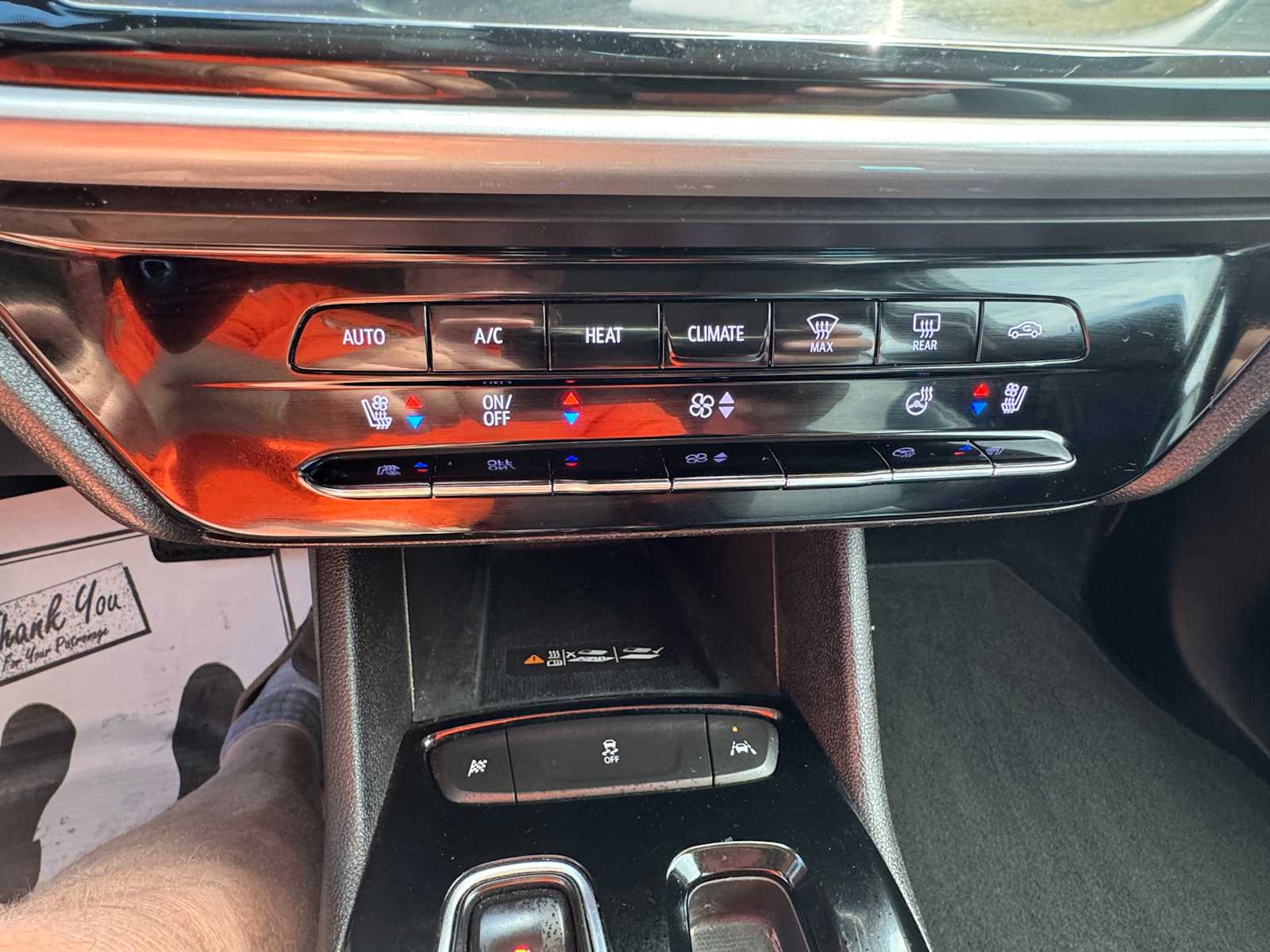 Vehicle image 28 of 34