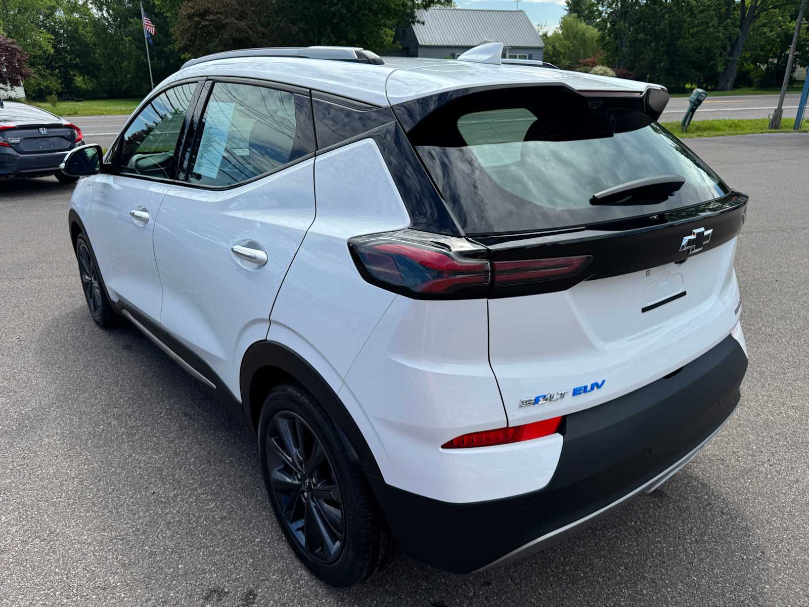 Vehicle image 7 of 34