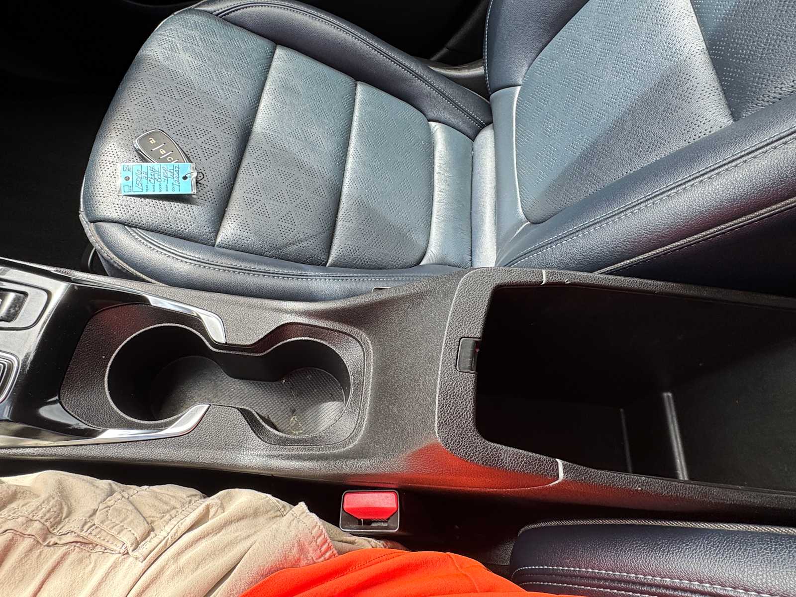 Vehicle image 26 of 34