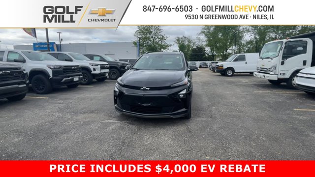 Vehicle image 3 of 38