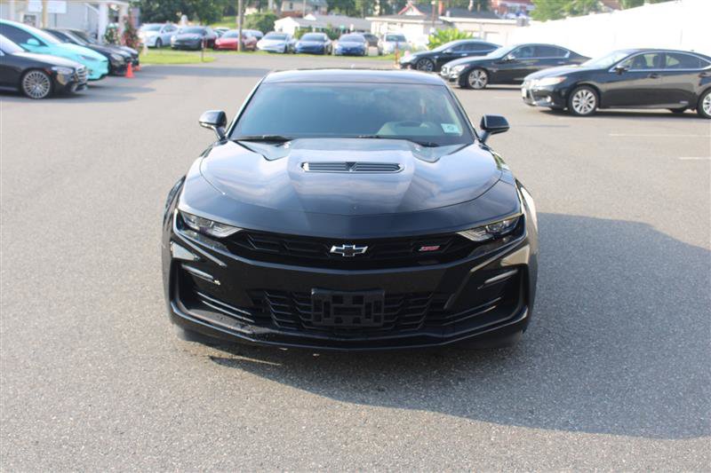 2022 Chevrolet Camaro 1SS Image 2 of 17
