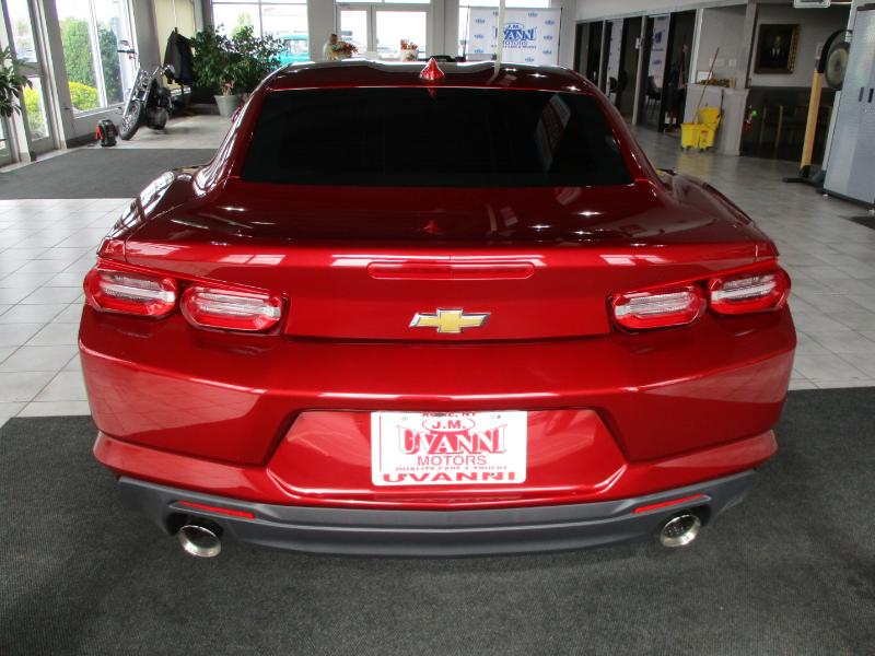 2022 Chevrolet Camaro 2LT Image 6 of 13