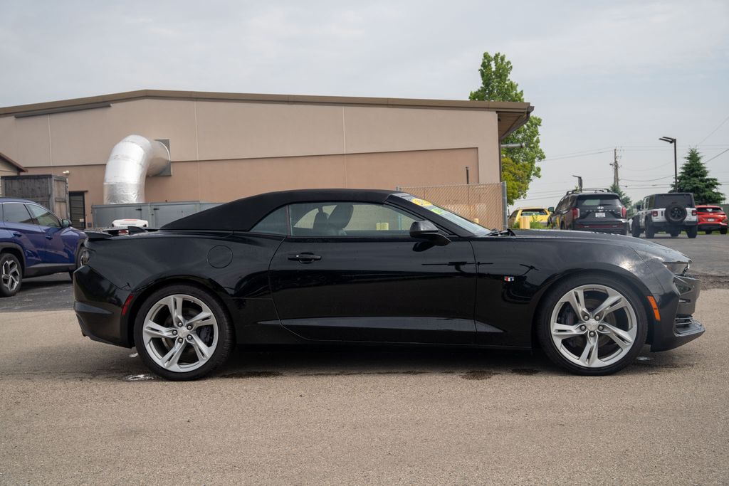 Vehicle image 8 of 29