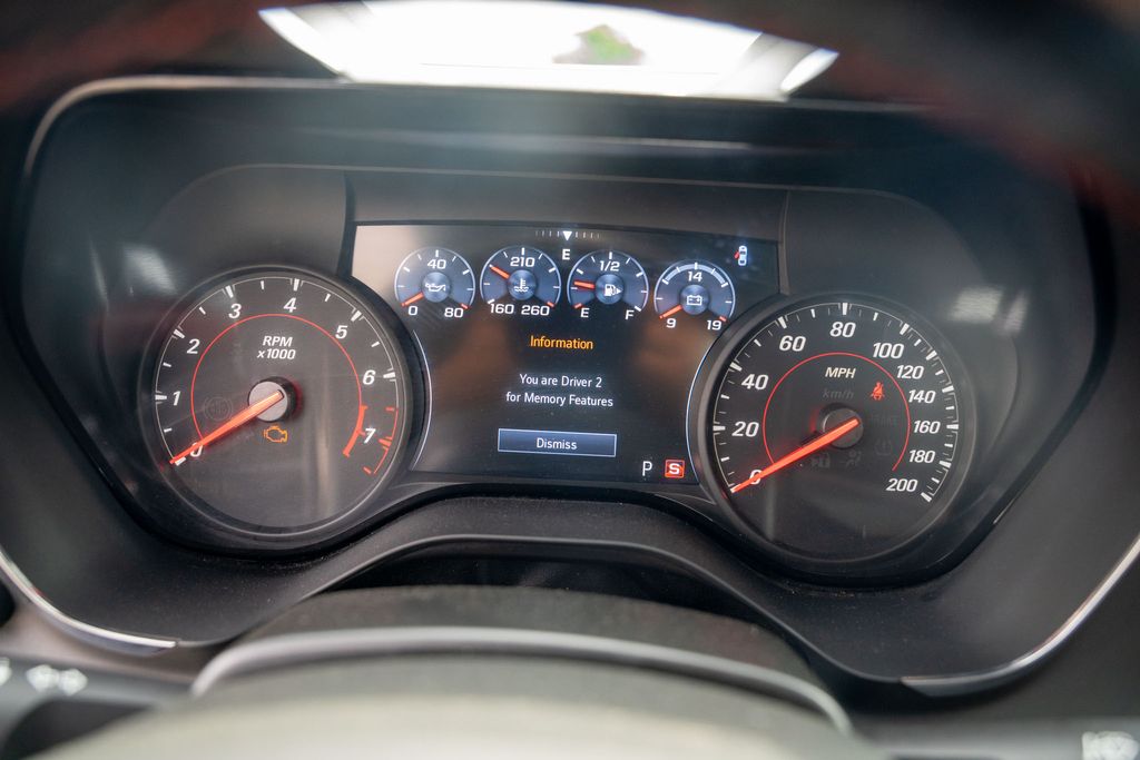 Vehicle image 17 of 29