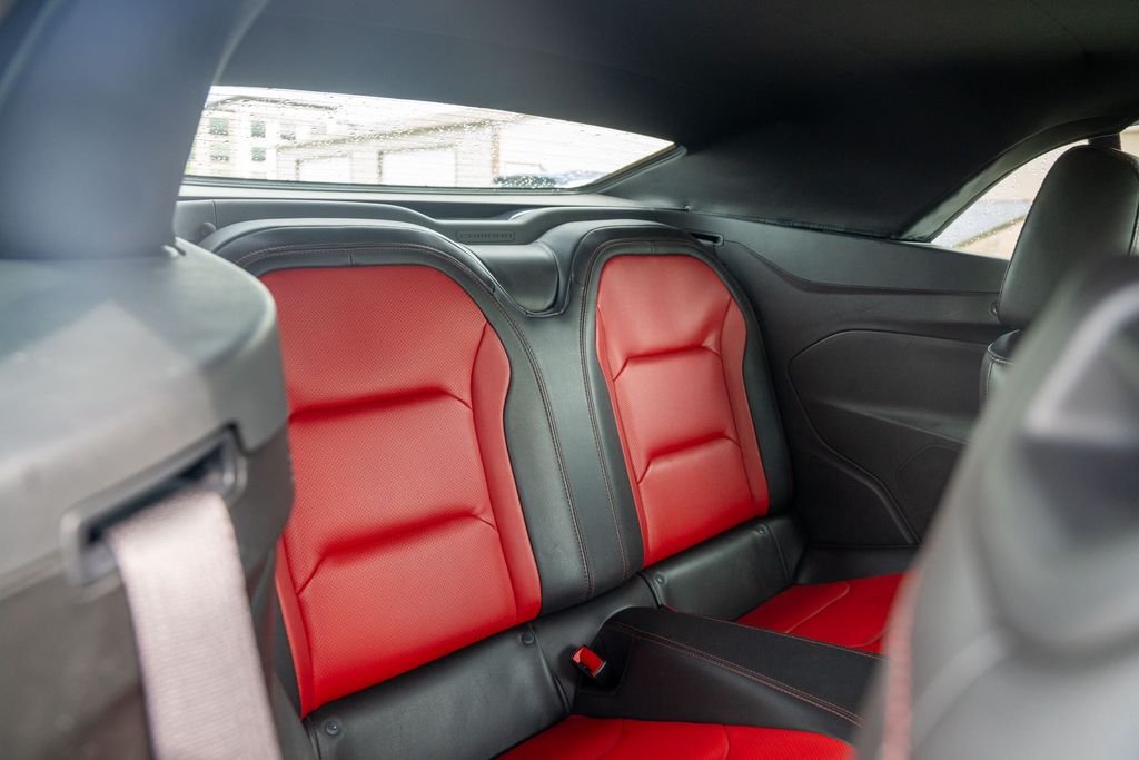 Vehicle image 11 of 29