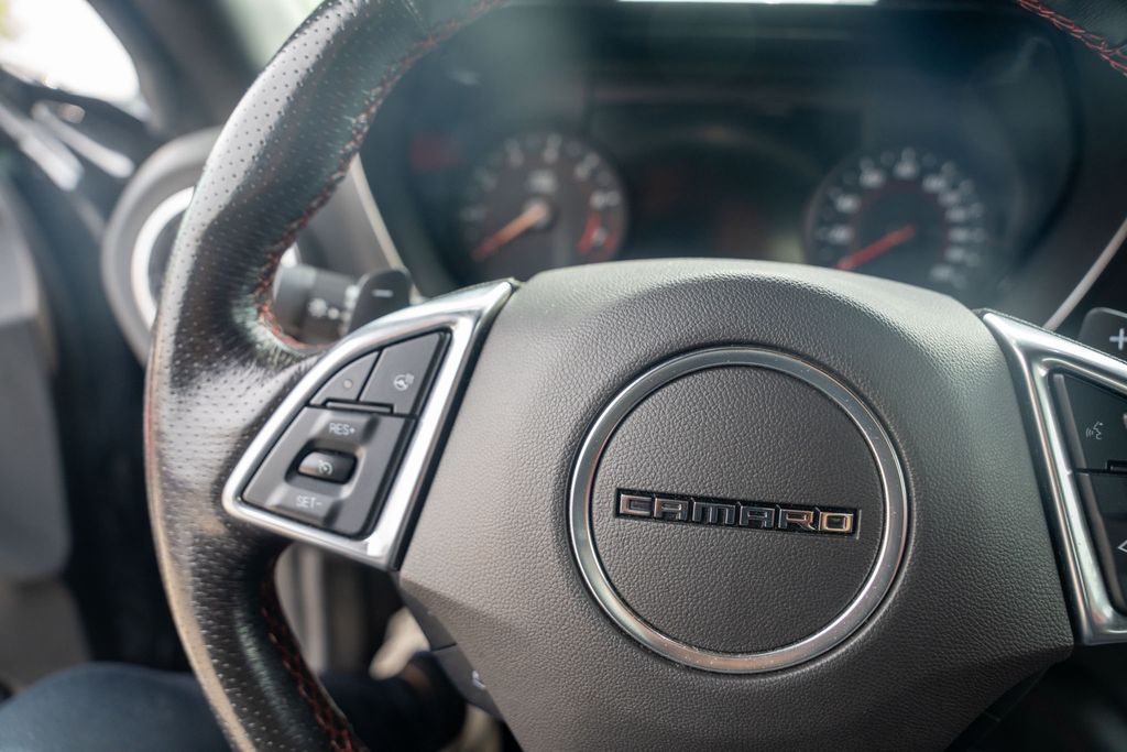 Vehicle image 16 of 29