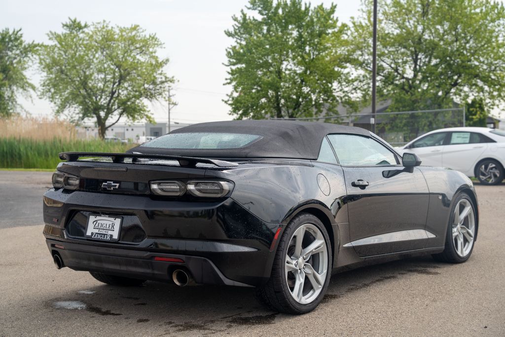 Vehicle image 4 of 29