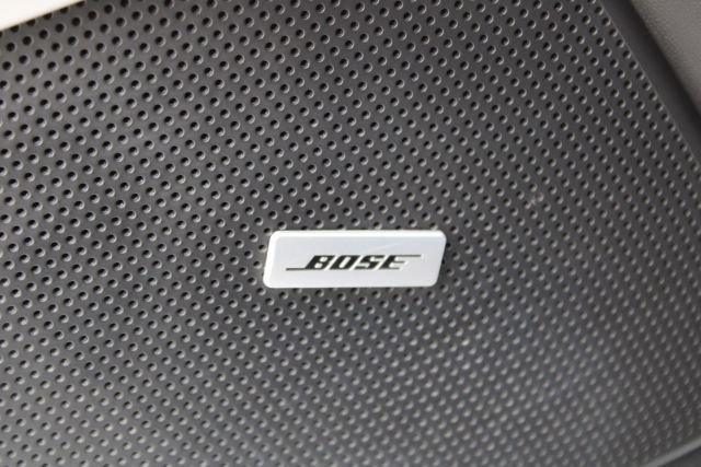 Vehicle image 10 of 42