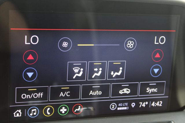 Vehicle image 17 of 42
