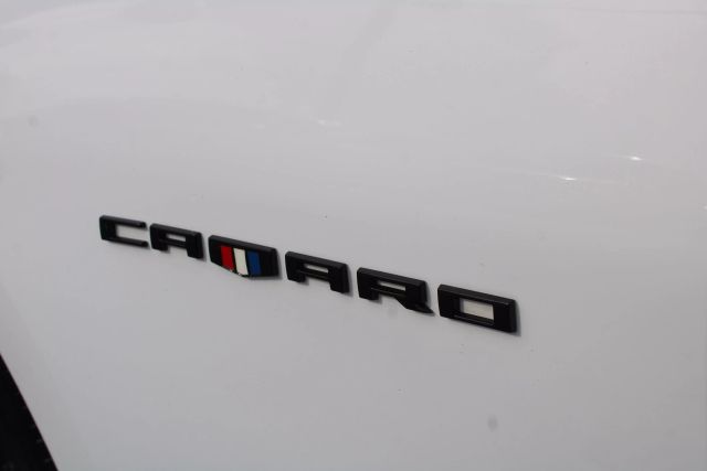 Vehicle image 37 of 42