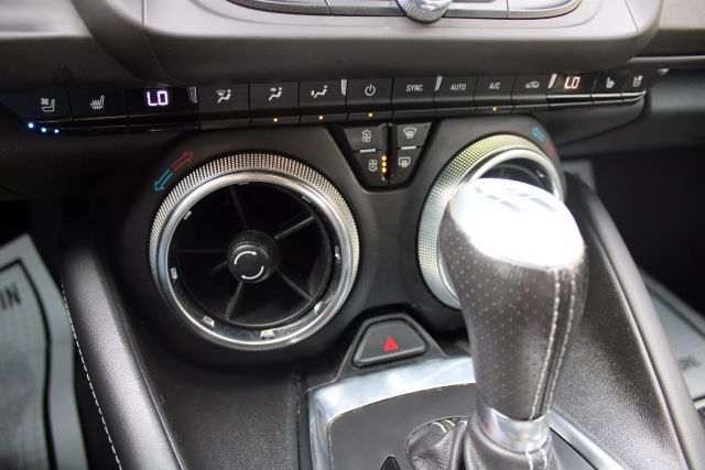 Vehicle image 18 of 42