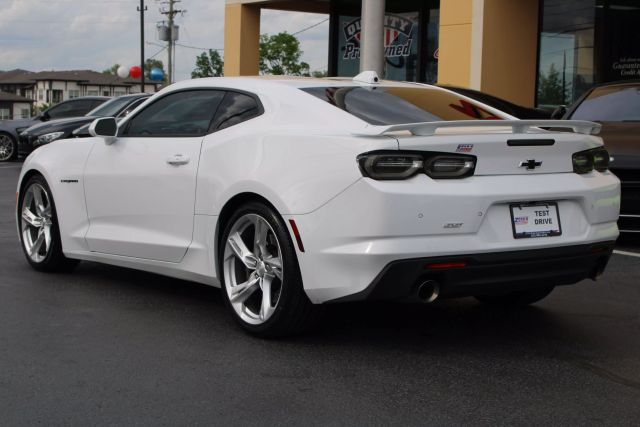 Vehicle image 6 of 42