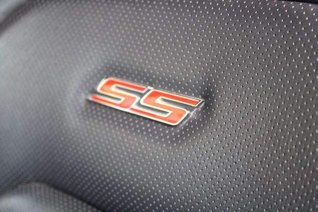 Vehicle image 13 of 42