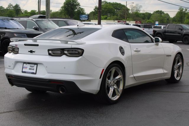 Vehicle image 4 of 42